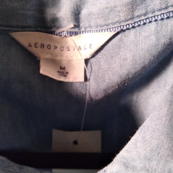 Aeropostale Chambray Tie Front Button Down Top NWT - Picture 2 of 6